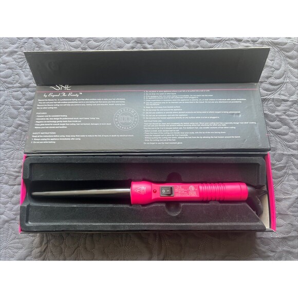 SHE by Beyond the Beauty Curling Volume Iron 18 x 9mm Black &Baby Pink NIB - Picture 2 of 12